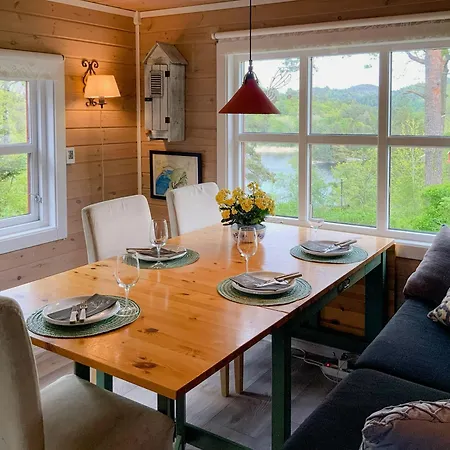 All-season With Fjord View In 度假居 曼达尔