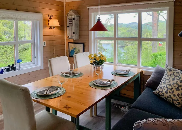 All-season With Fjord View In Semesterbostad Mandal